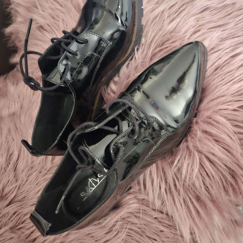 Patent Black Lace-Up Pointed Oxfords